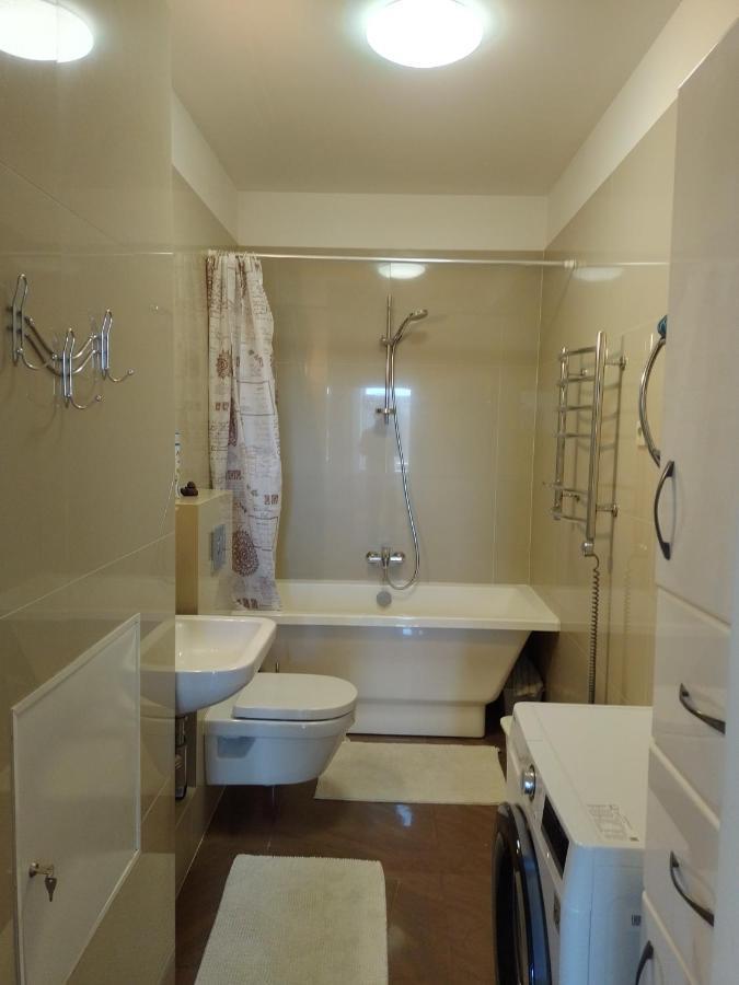 Premium Class Apartment, Free Parking, Maximum 5 Guests, 2 Bedrooms, 3 Beds Riga Exterior foto
