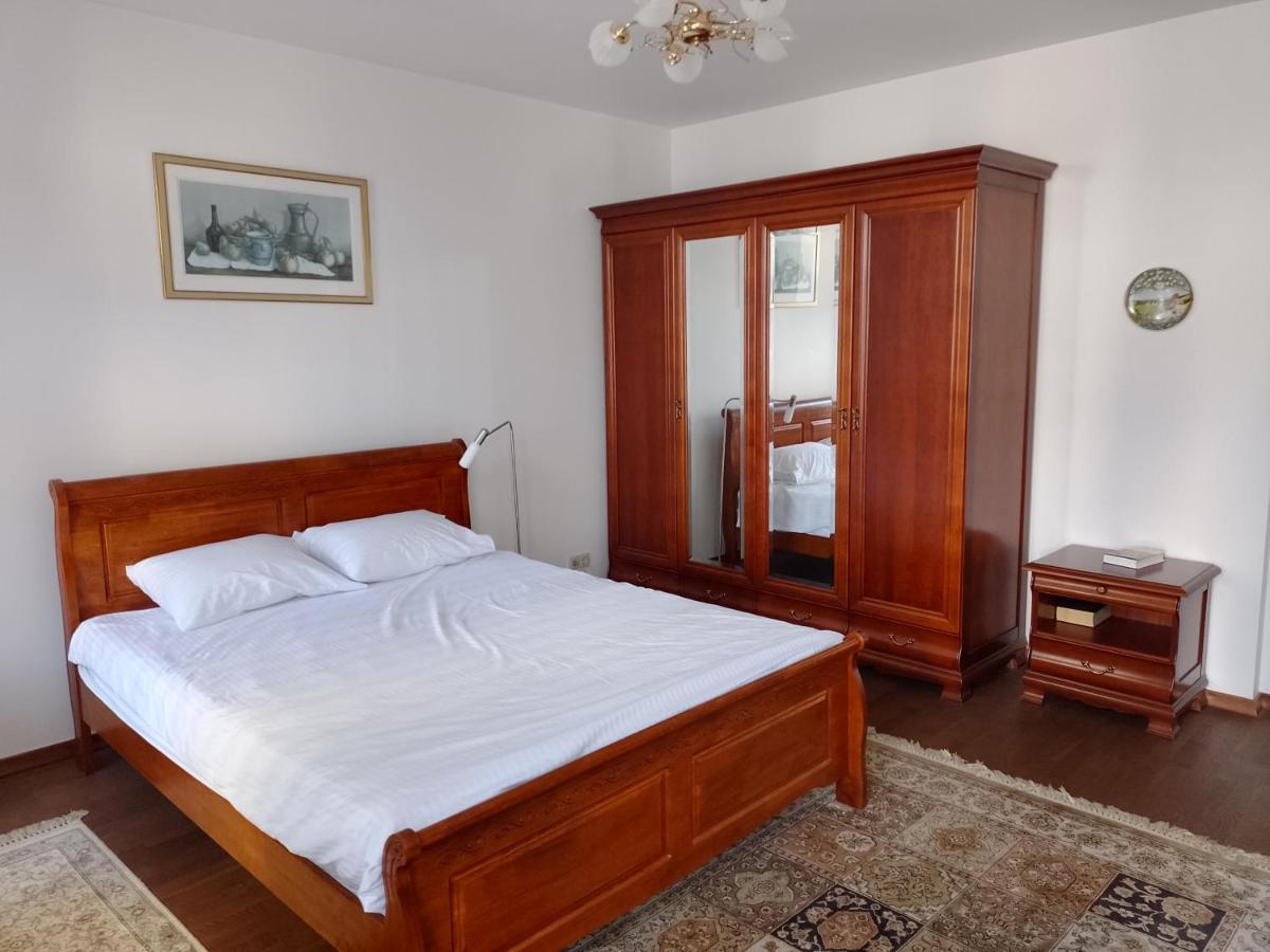 Premium Class Apartment, Free Parking, Maximum 5 Guests, 2 Bedrooms, 3 Beds Riga Exterior foto